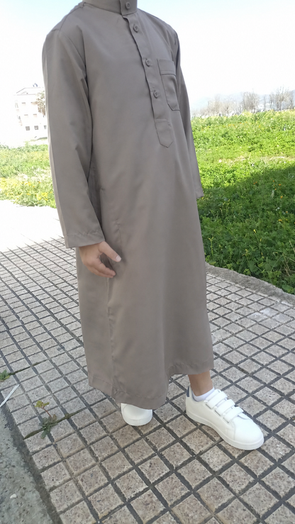Qamis Hadeel