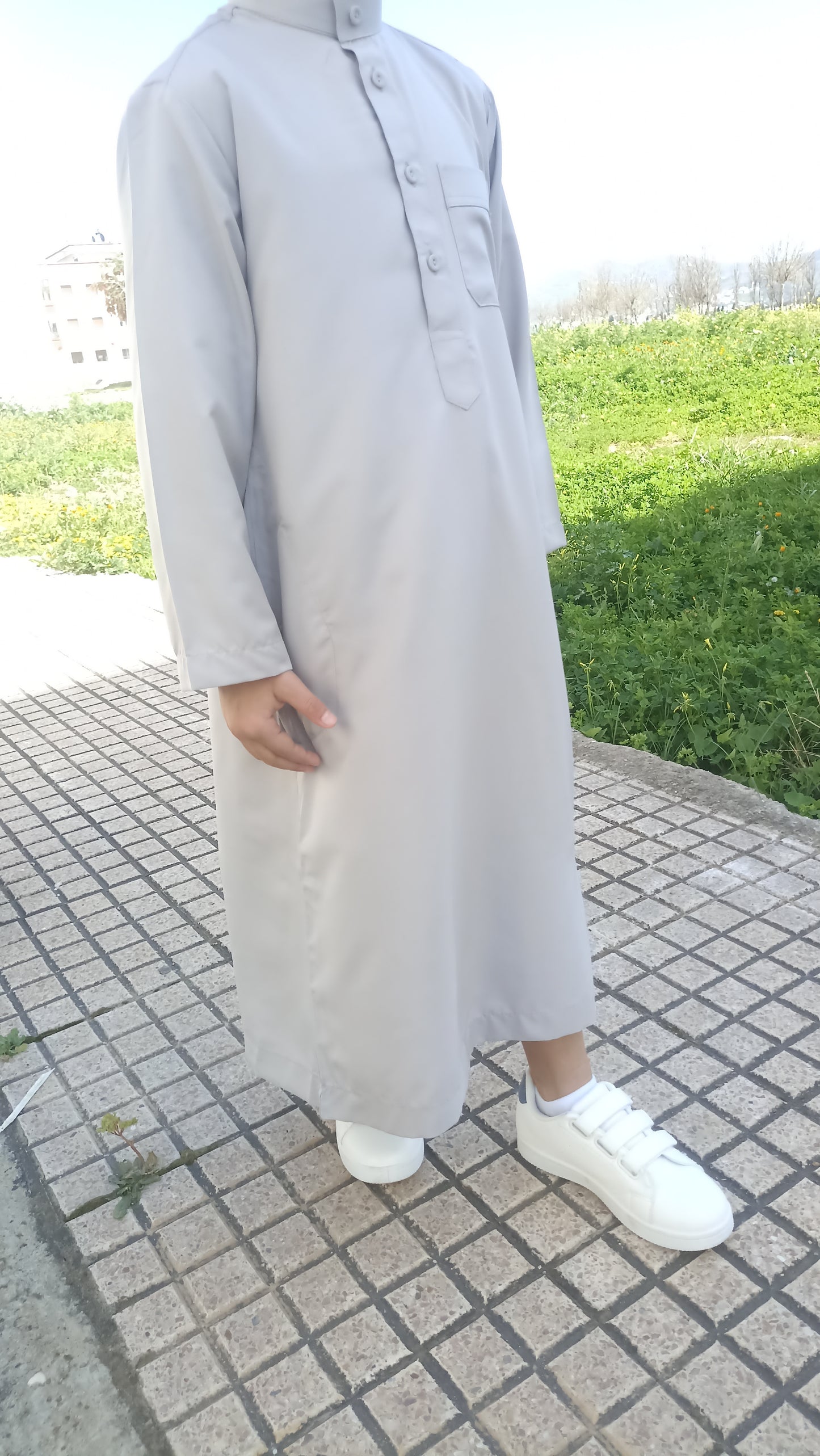 Qamis Hadeel