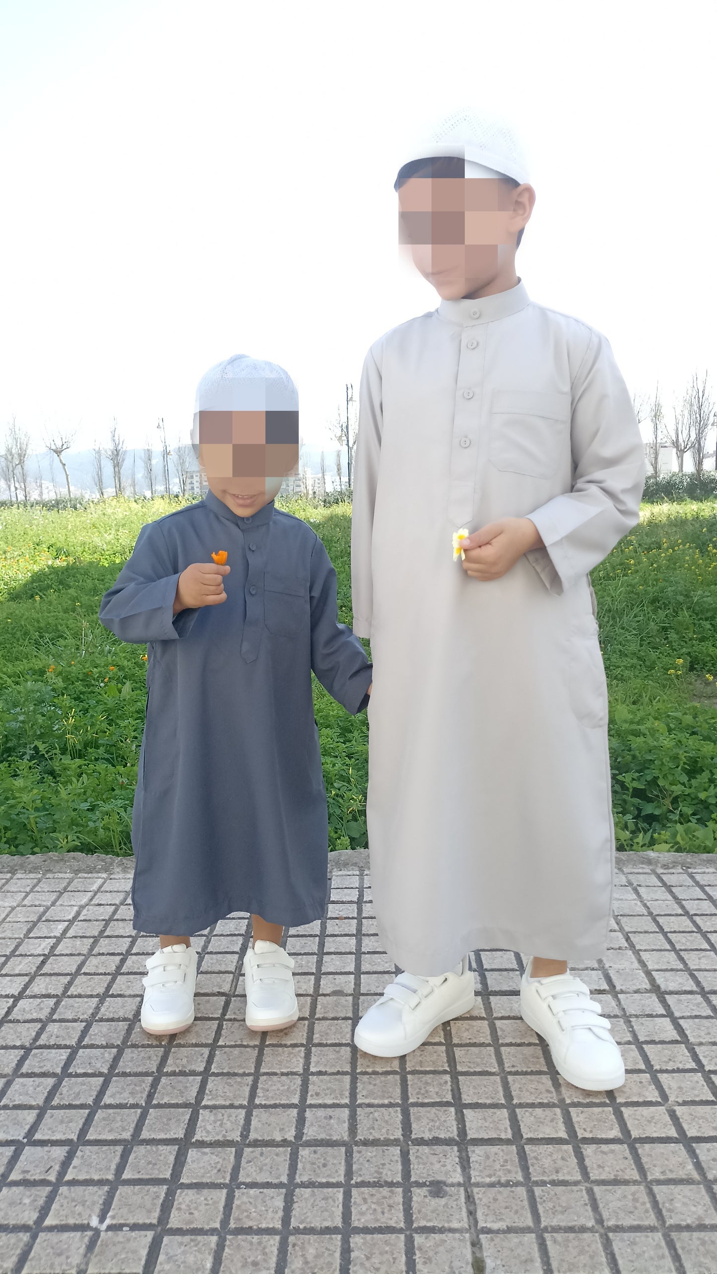 Qamis Hadeel