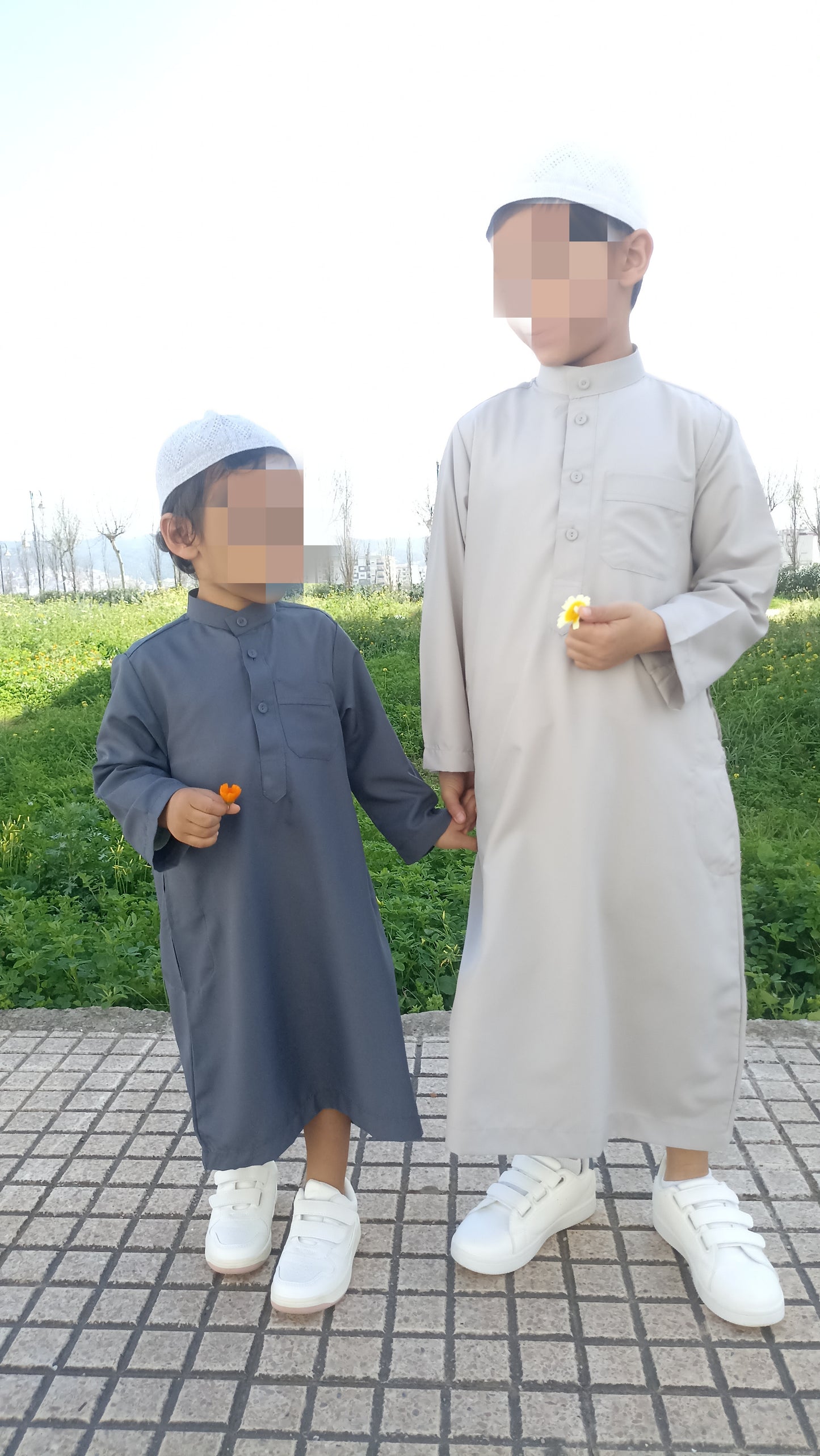 Qamis Hadeel
