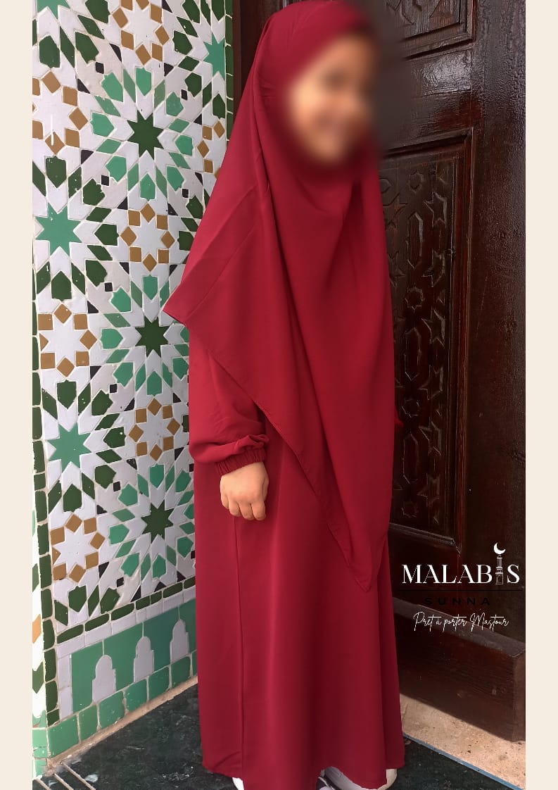 عبايات وخُمُر